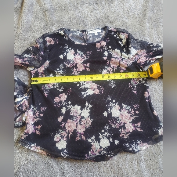 Roommates Sheer Floral Blouse With Bell Sleeves Size L - Picture 7 of 8
